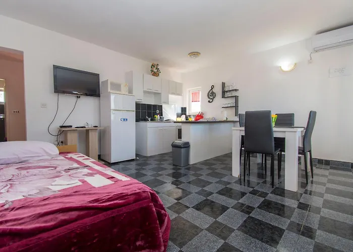 Apartament Luca Sea View Ražanac